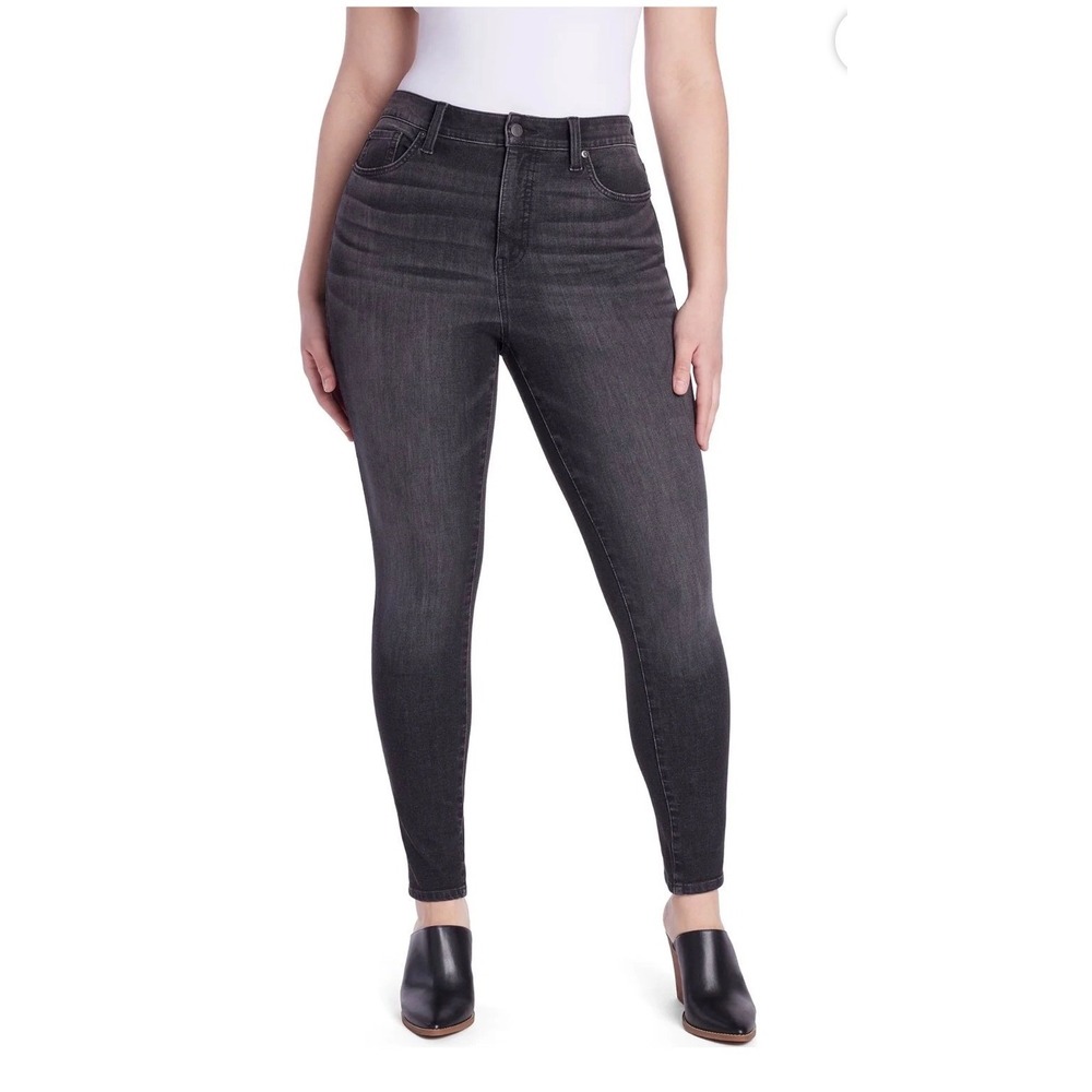 Time and Tru Women's High Rise Curvy Skinny Jeans Black Size 18 Short NEW NWT